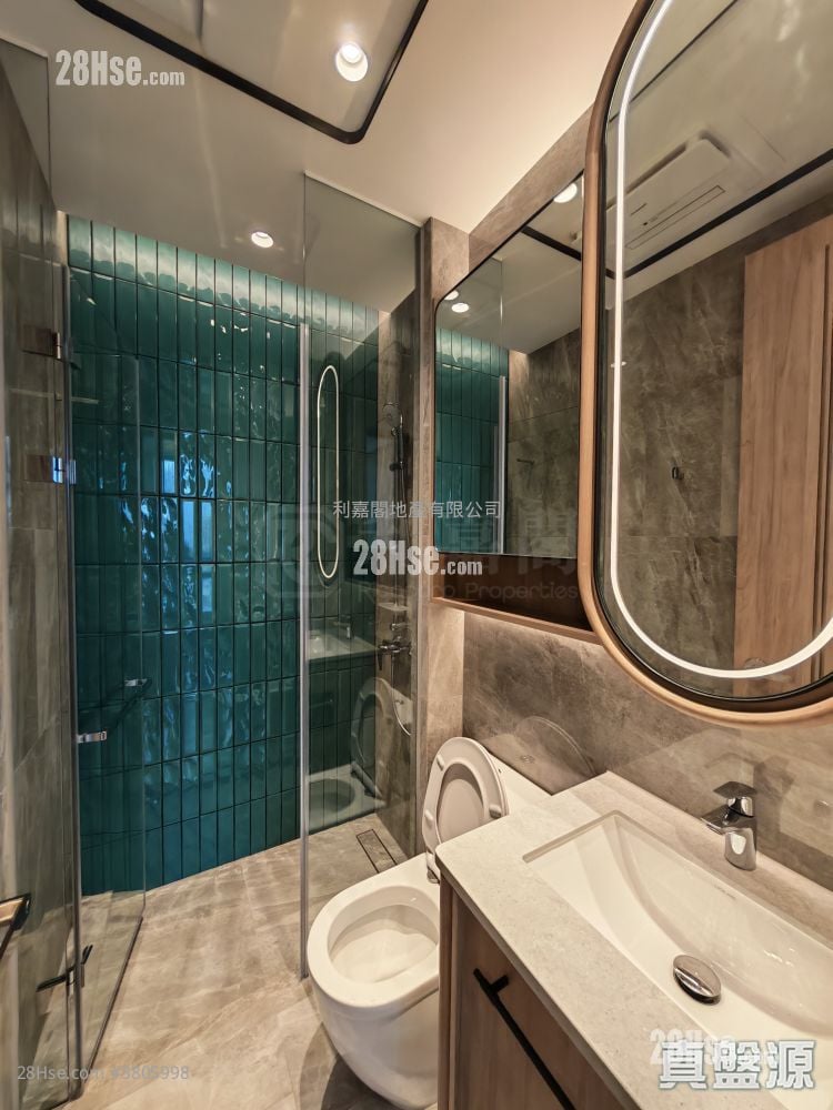 Hava Sell 2 Bedrooms , 1 Bathroom 395 ft²