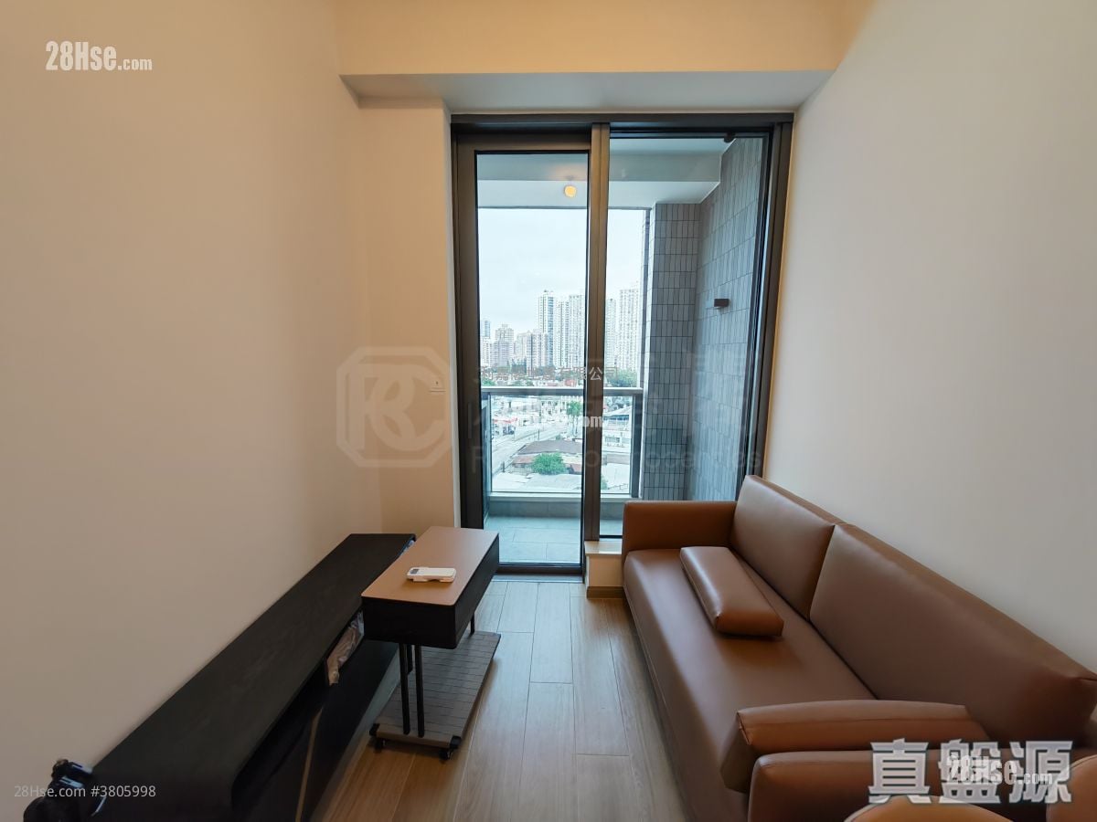 Hava Sell 2 Bedrooms , 1 Bathroom 395 ft²