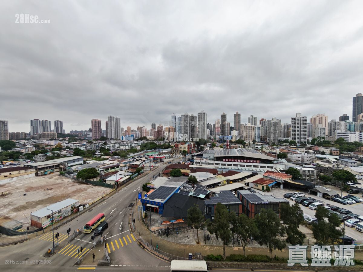 Hava Sell 2 Bedrooms , 1 Bathroom 395 ft²