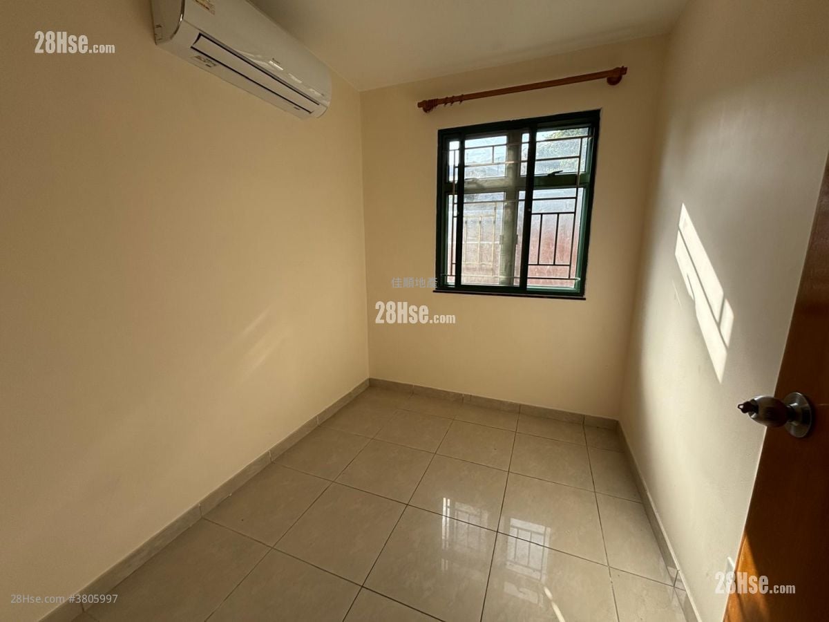 Village Rental 3 Bedrooms , 1 Bathroom