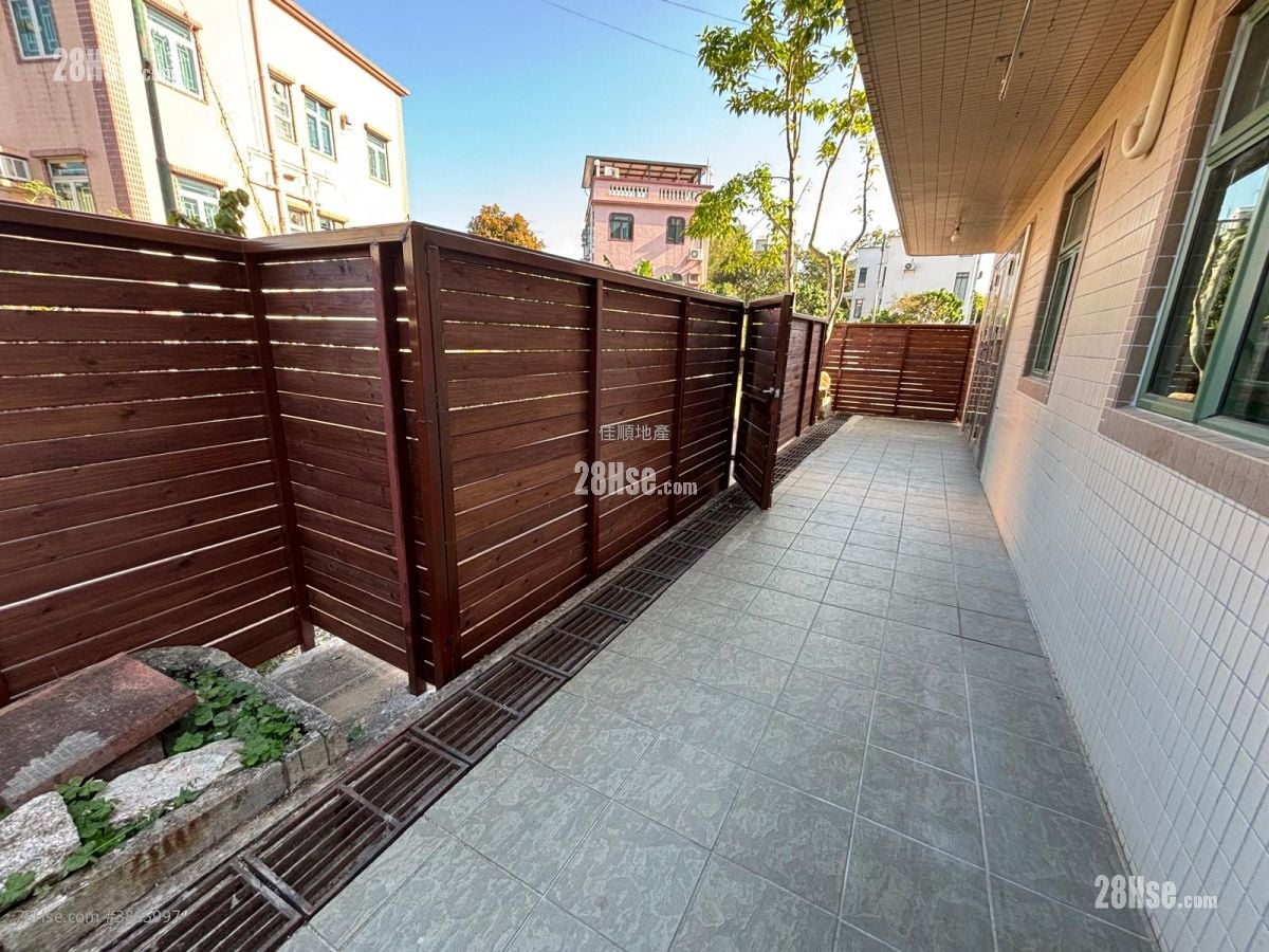 Village Rental 3 Bedrooms , 1 Bathroom