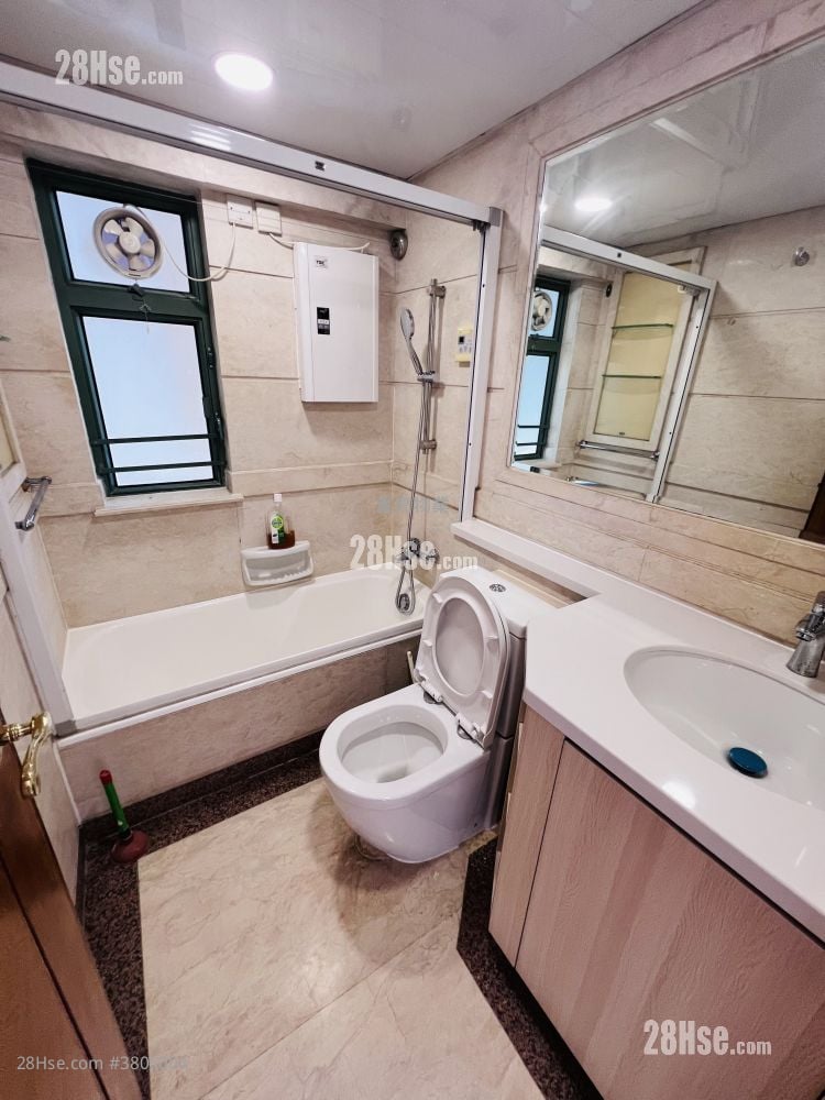 Majestic Park Rental 3 Bedrooms , 2 Bathrooms