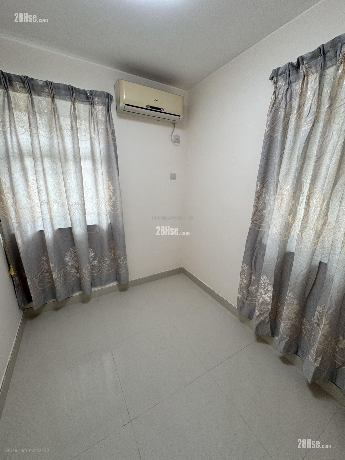 Village Rental 2 Bedrooms , 1 Bathroom