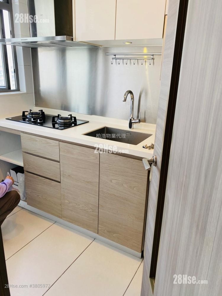 Heya Crystal Rental 2 Bedrooms , 1 Bathroom 505 ft²