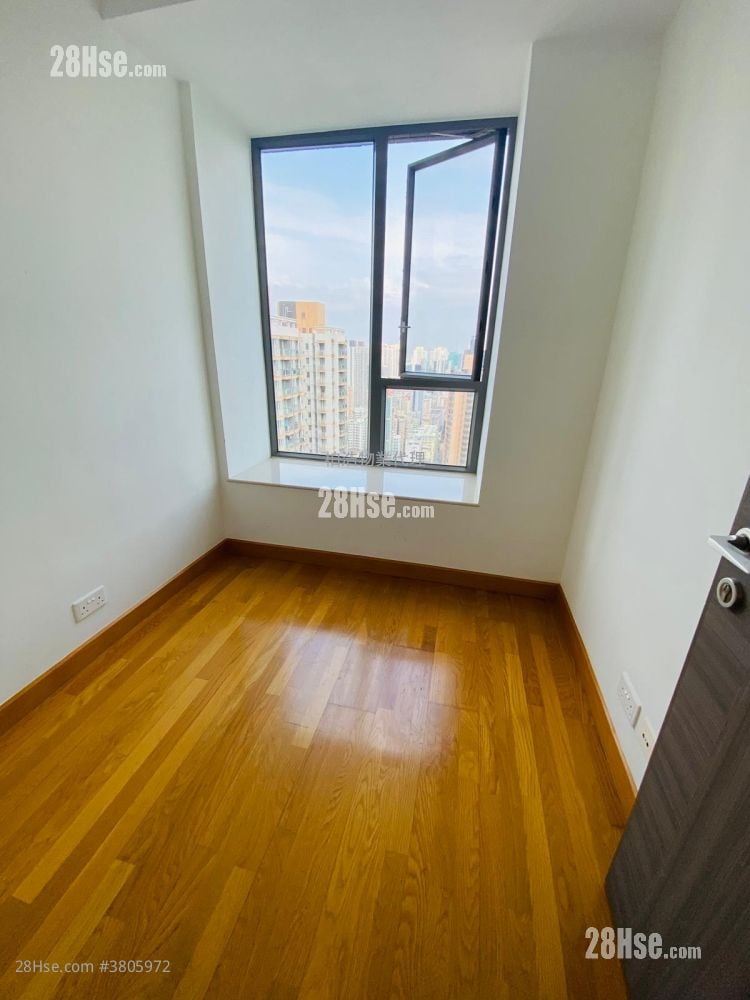 Heya Crystal Rental 2 Bedrooms , 1 Bathroom 505 ft²