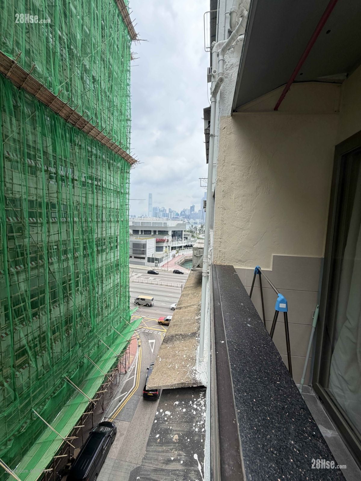 Hoi Deen Court Rental 180 ft²