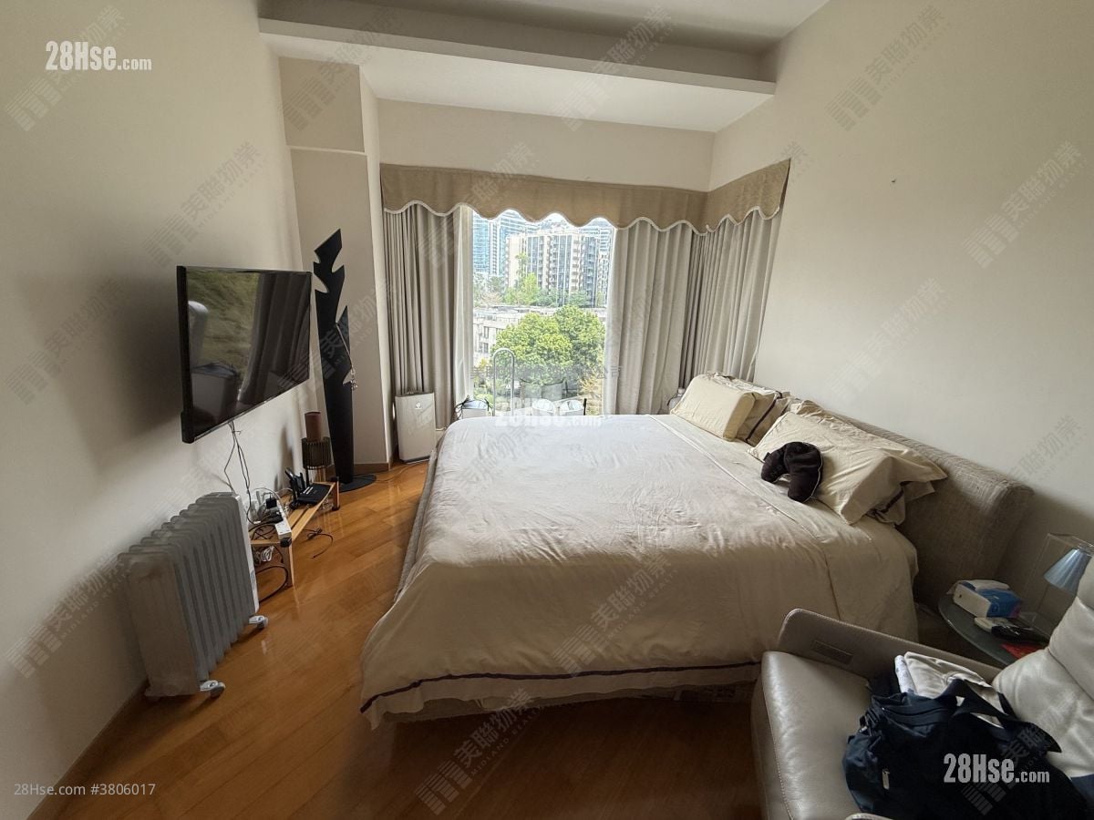 主人房: 星堤 售盘 4 房 , 2 浴室 1,272 平方尺