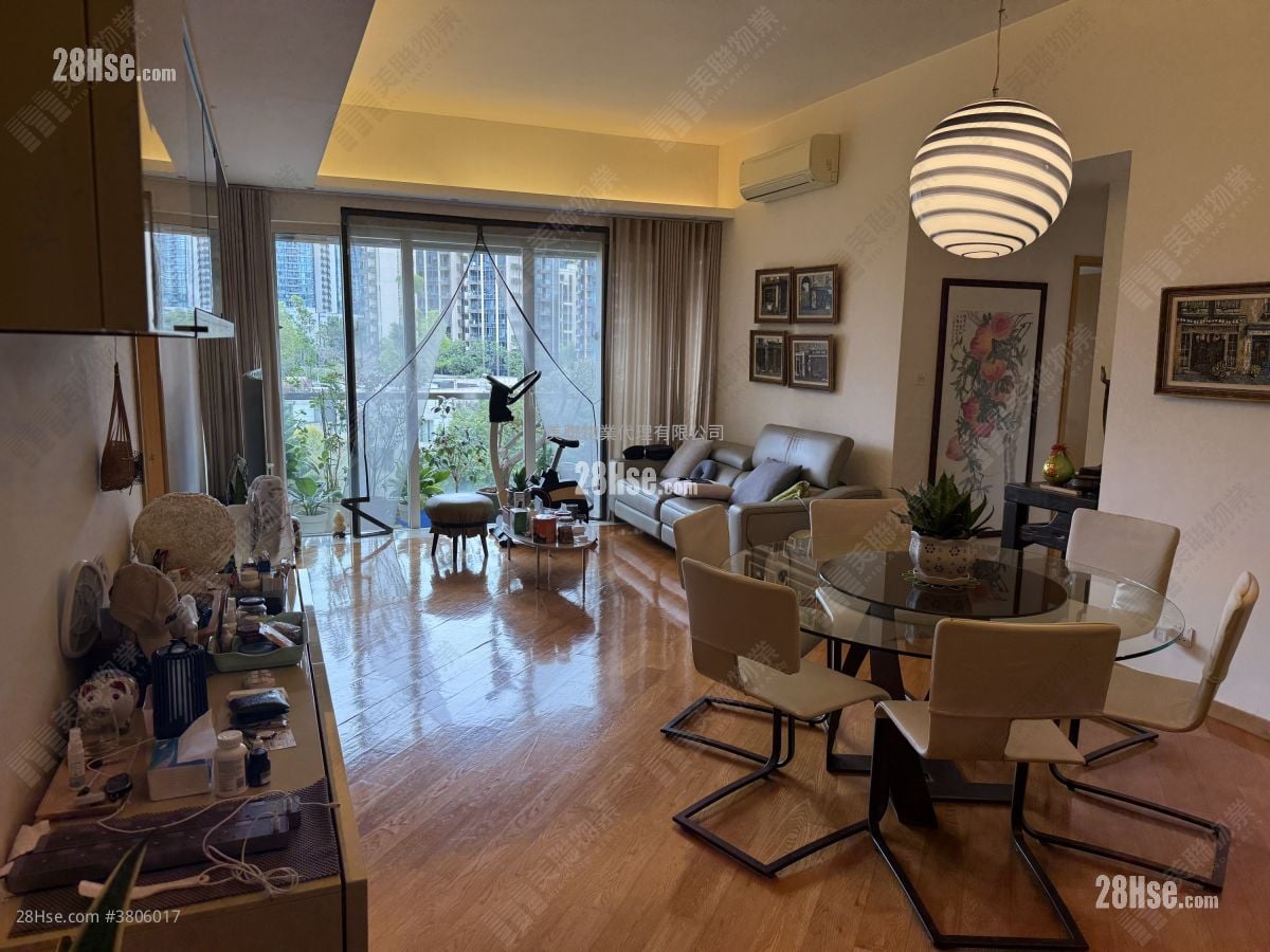 厅: 星堤 售盘 4 房 , 2 浴室 1,272 平方尺