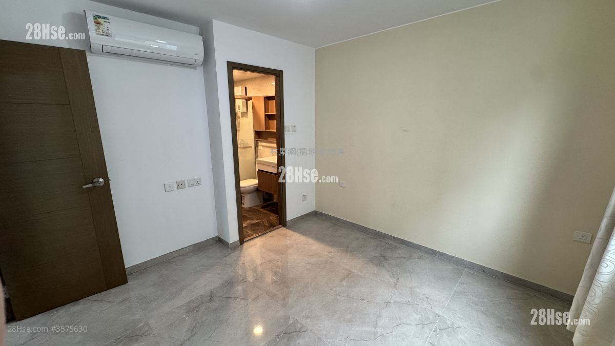 村屋 租盘 3 房 , 2 浴室