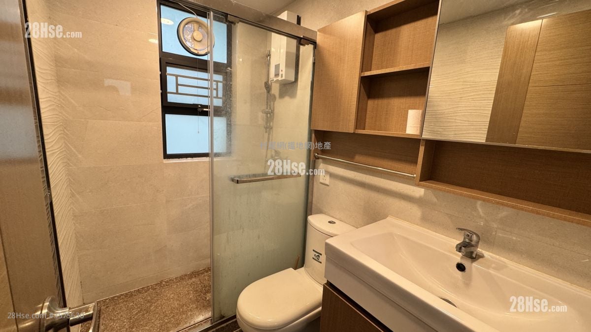 村屋 租盘 3 房 , 2 浴室