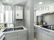 Lung Poon Court Sell 2 Bedrooms , 1 Bathroom 426 ft²