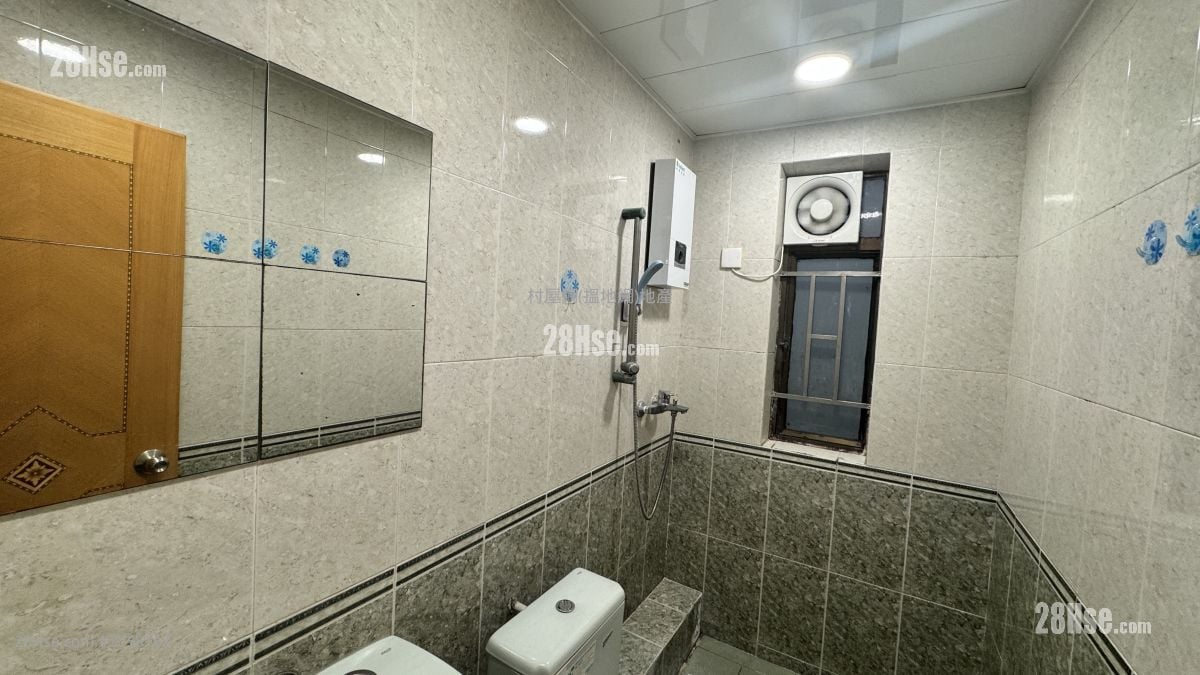 村屋 租盤 2 房 , 1 浴室