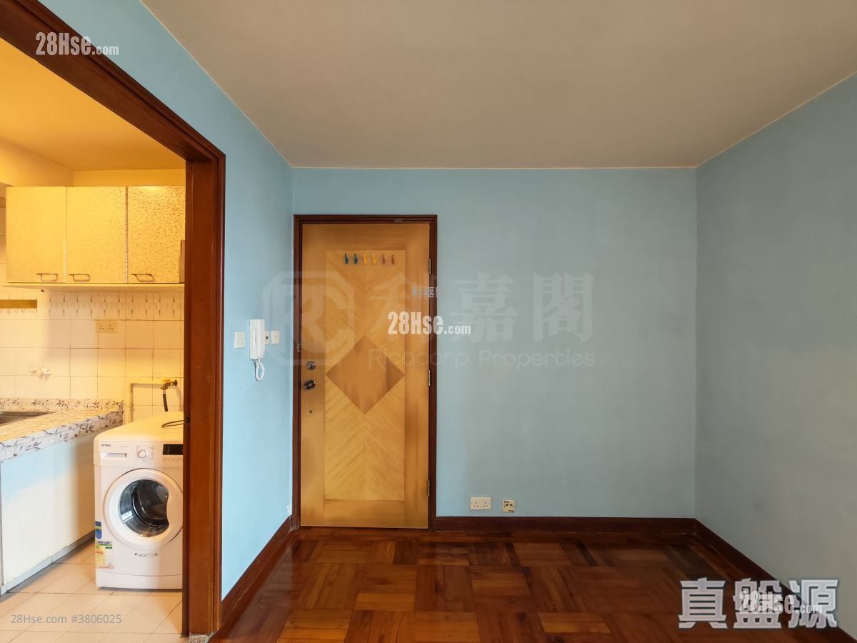 Sun Yuen Long Centre Sell 2 Bedrooms 485 ft²