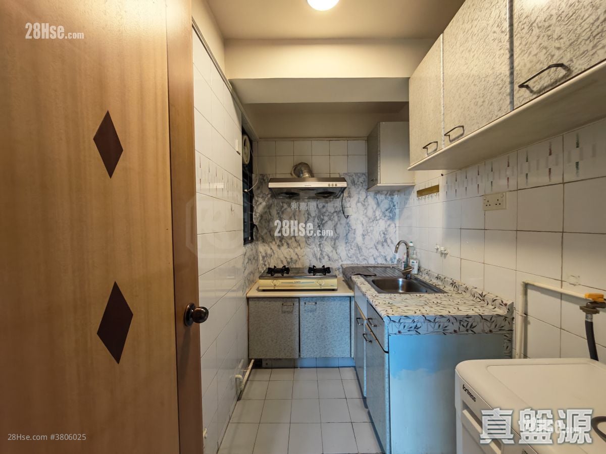 Sun Yuen Long Centre Sell 2 Bedrooms 485 ft²
