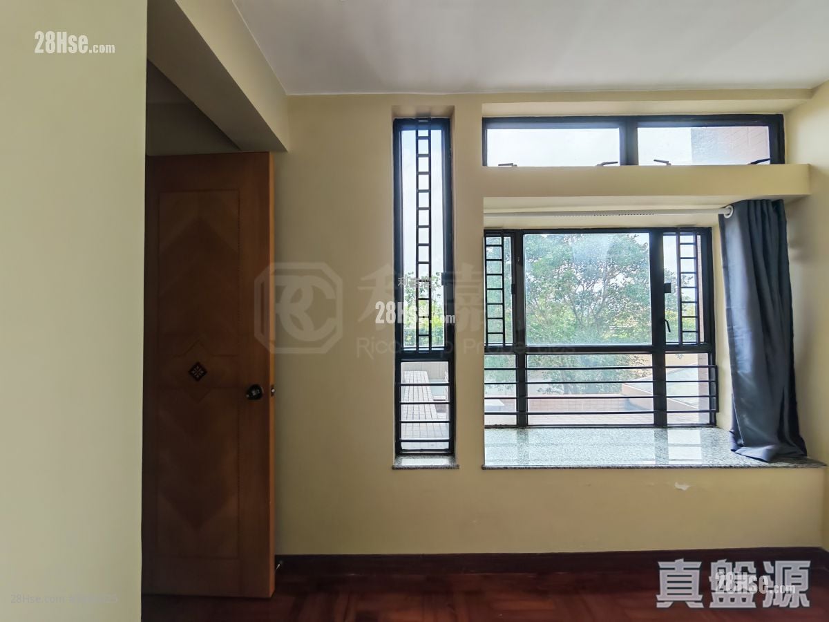 Sun Yuen Long Centre Sell 2 Bedrooms 485 ft²