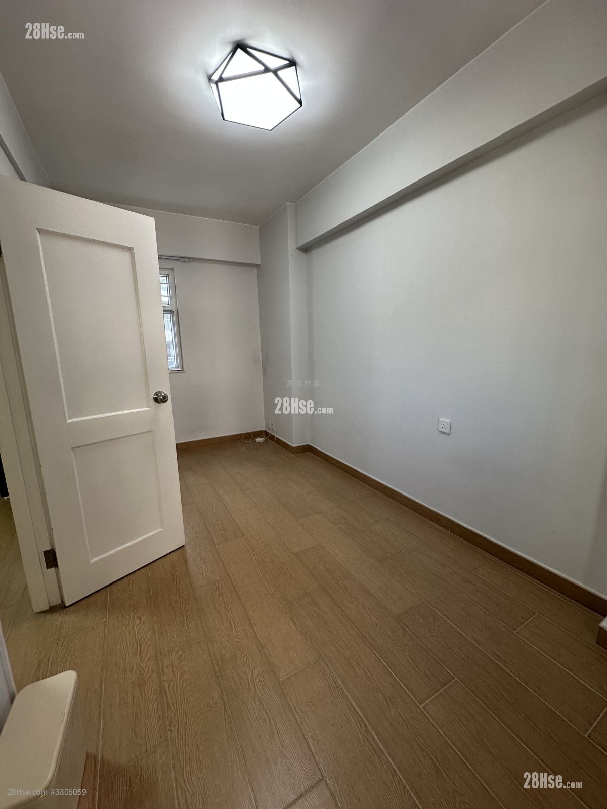 Kam Hing Building Sell 1 Bedroom , 1 Bathroom 326 ft²
