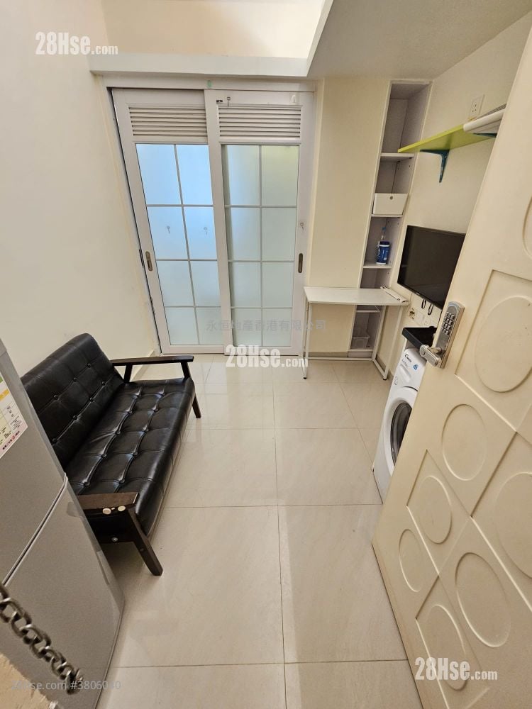 Apartment Rental 1 Bedroom , 1 Bathroom 180 ft²