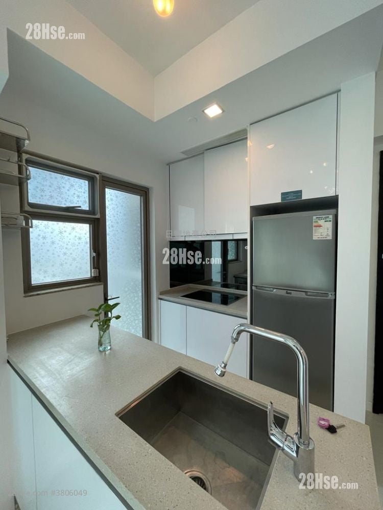 Trinity Towers Sell 1 Bedroom , 1 Bathroom 374 ft²