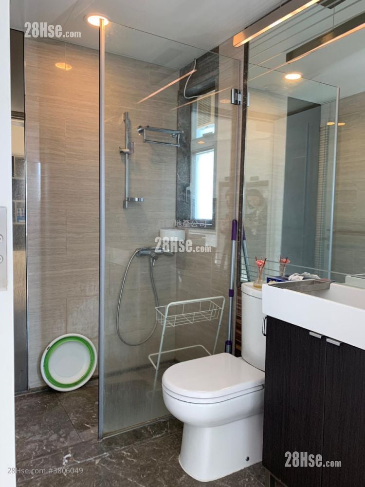 Trinity Towers Sell 1 Bedroom , 1 Bathroom 374 ft²