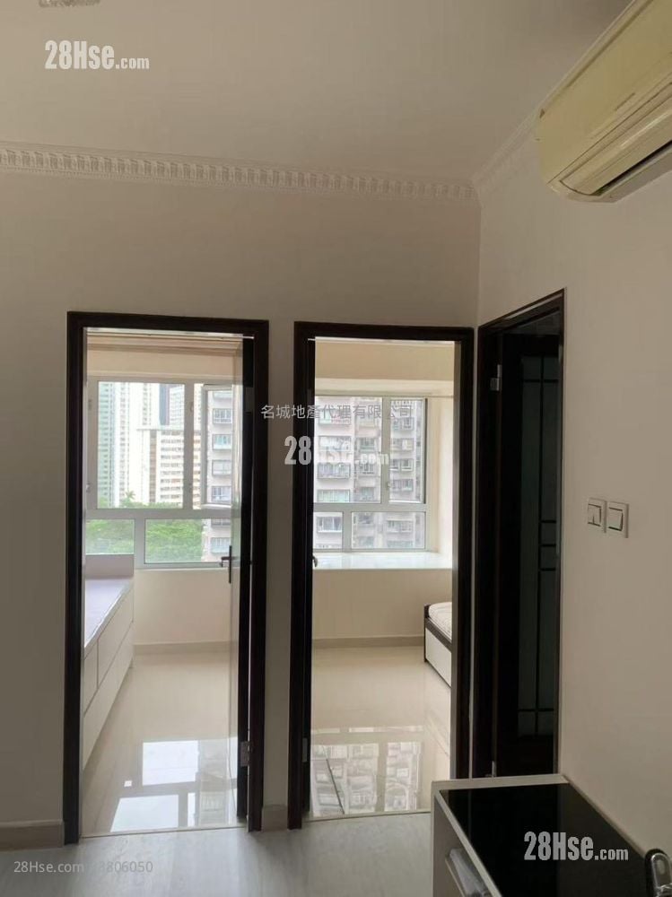 Golden Lion Garden Sell 2 Bedrooms , 1 Bathroom 306 ft²