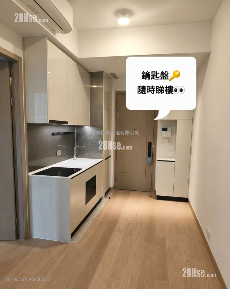 Seasons Place 售盘 1 房 323 平方尺