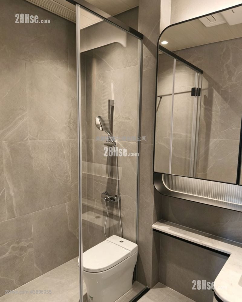 Seasons Place 售盘 1 房 323 平方尺