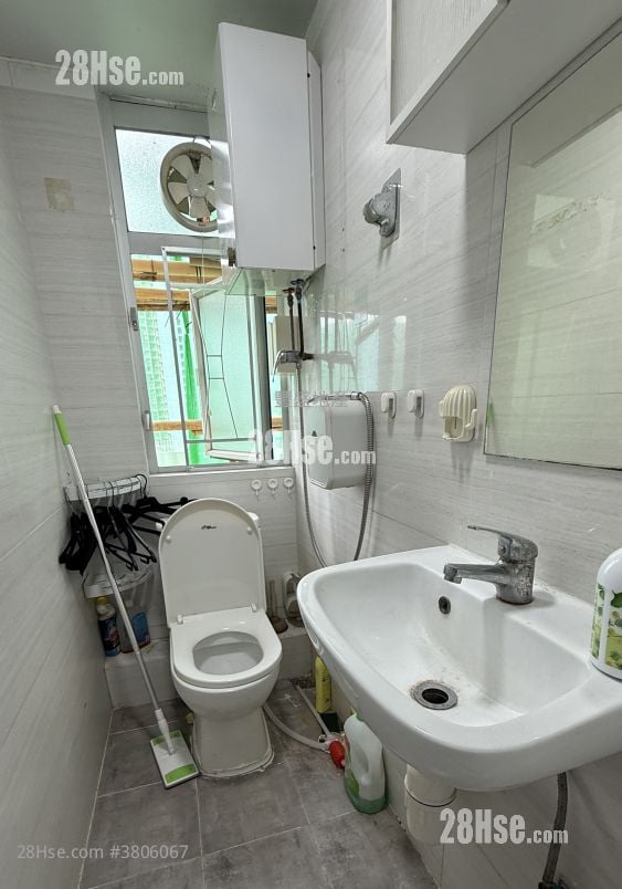 广荣大厦 租盘 1 房 , 1 浴室 200 平方尺