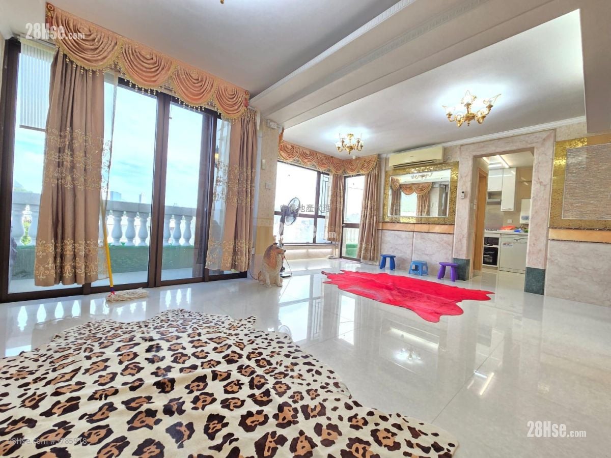 Parc Oasis Rental 5+ Bedrooms , 3 Bathrooms 1,072 ft²