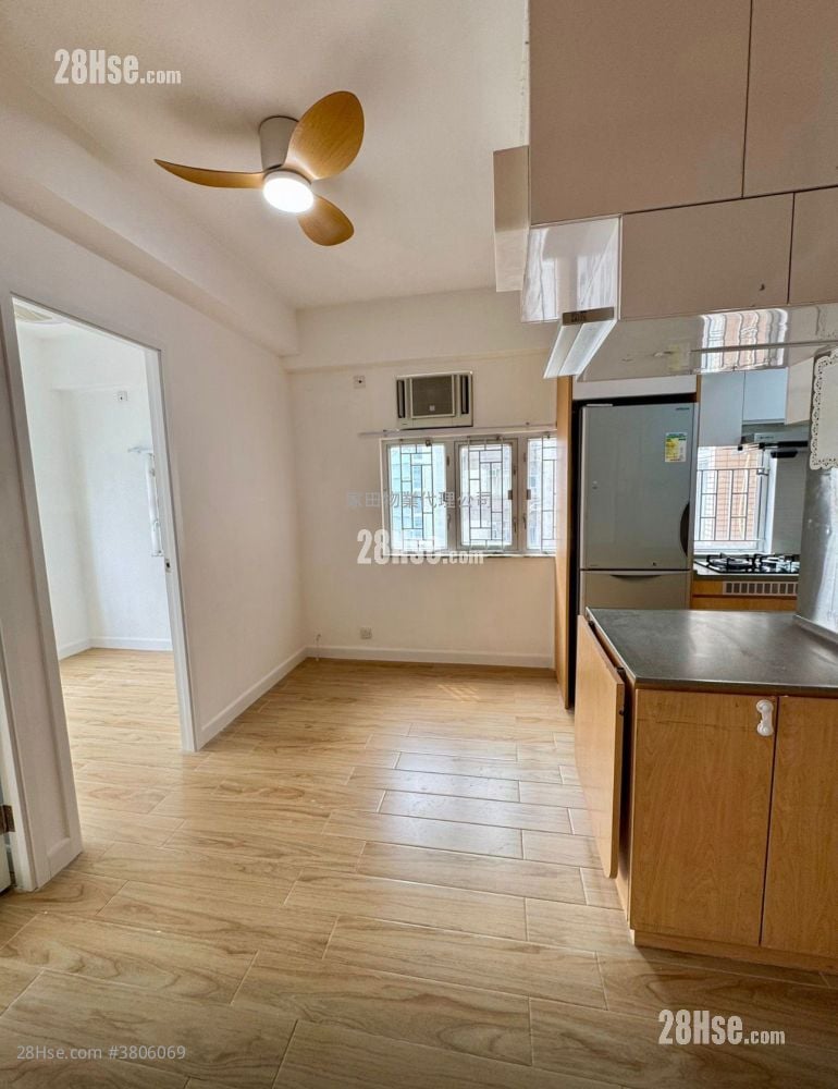 鸿威大厦 售盘 2 房 , 1 浴室 306 平方尺