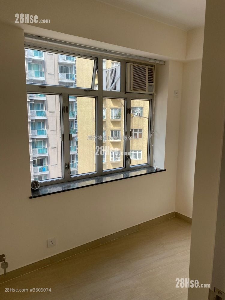 安东大厦 租盘 2 房 , 1 浴室 279 平方尺