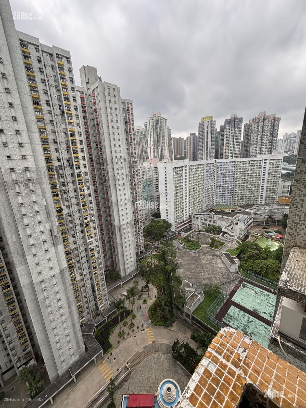 Ying Ming Court Sell 3 Bedrooms , 1 Bathroom 554 ft²