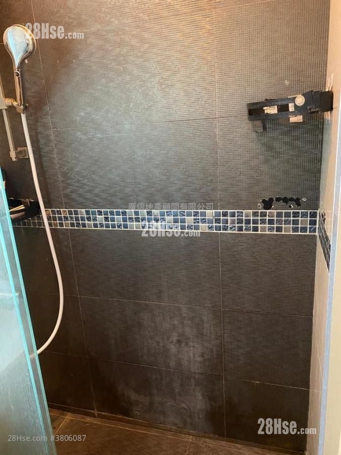 Shun King Building Sell 1 Bedroom , 1 Bathroom 216 ft²