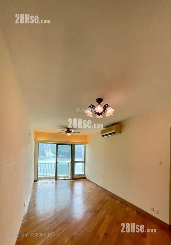 Park Island Sell 2 Bedrooms 574 ft²