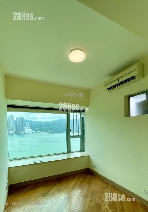 Park Island Sell 2 Bedrooms 574 ft²