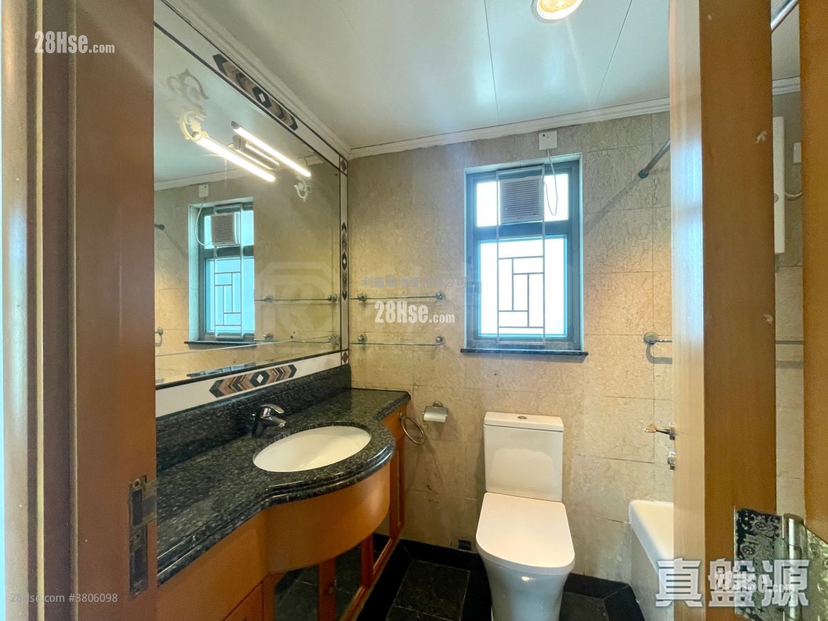 Ocean Shores Sell 3 Bedrooms , 2 Bathrooms 693 ft²