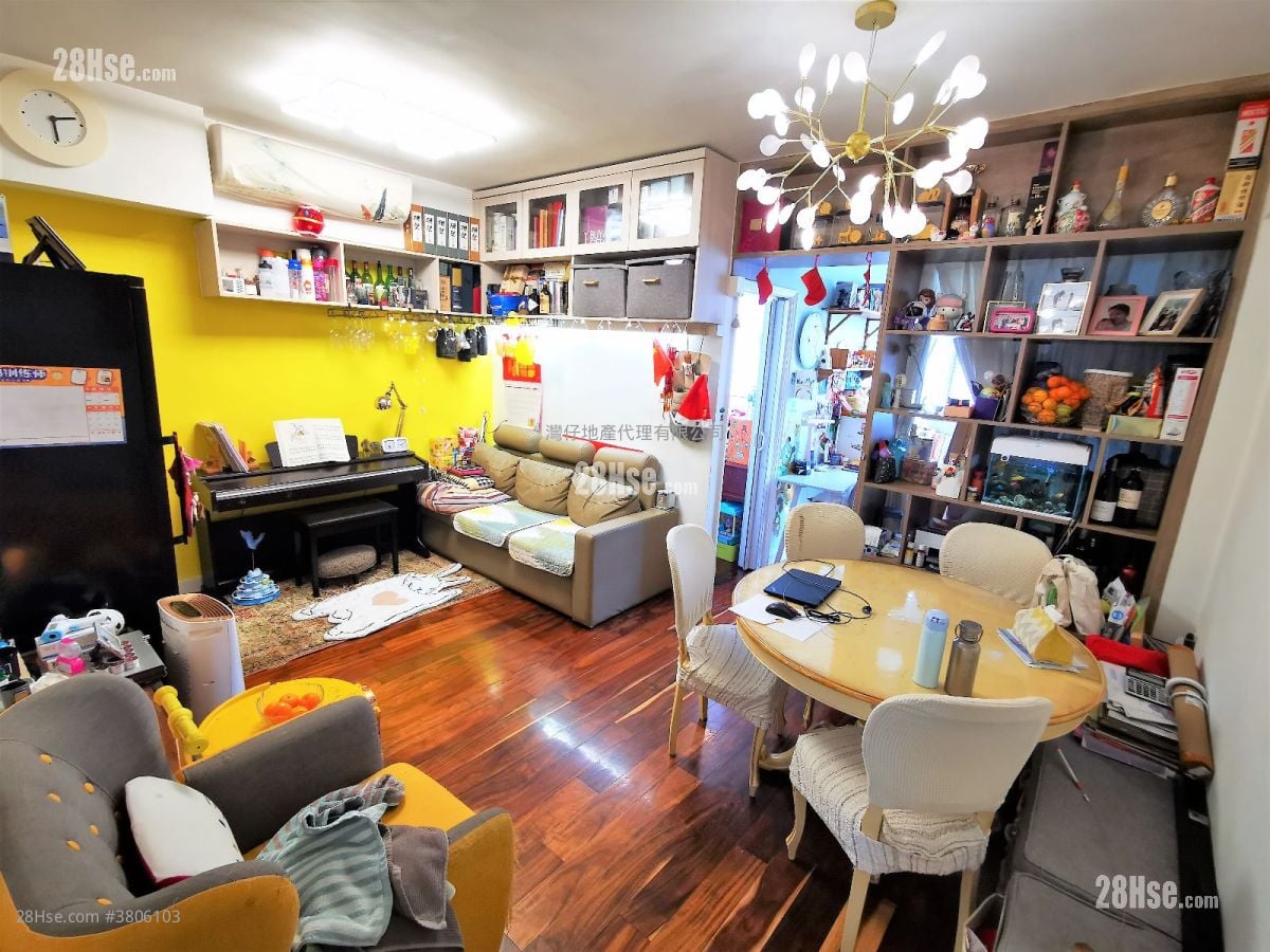 濂风大厦 租盘 3 房 , 2 浴室 646 平方尺