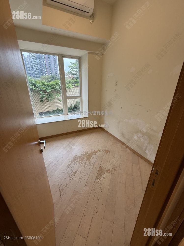 Avignon Sell 4 Bedrooms , 2 Bathrooms 1,142 ft²