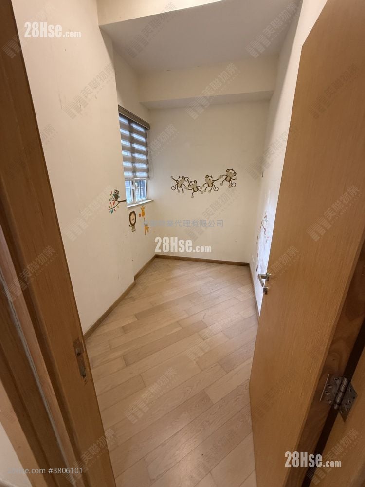 Avignon Sell 4 Bedrooms , 2 Bathrooms 1,142 ft²