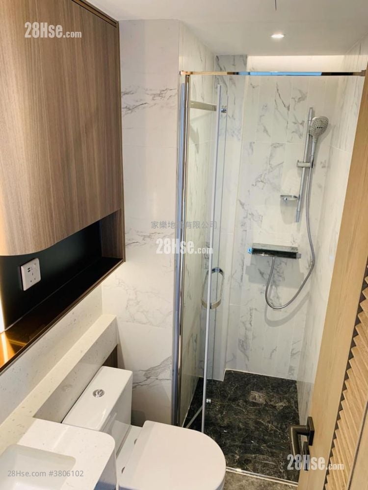 One Eighty 租盘 开放式间隔 , 1 浴室 164 平方尺