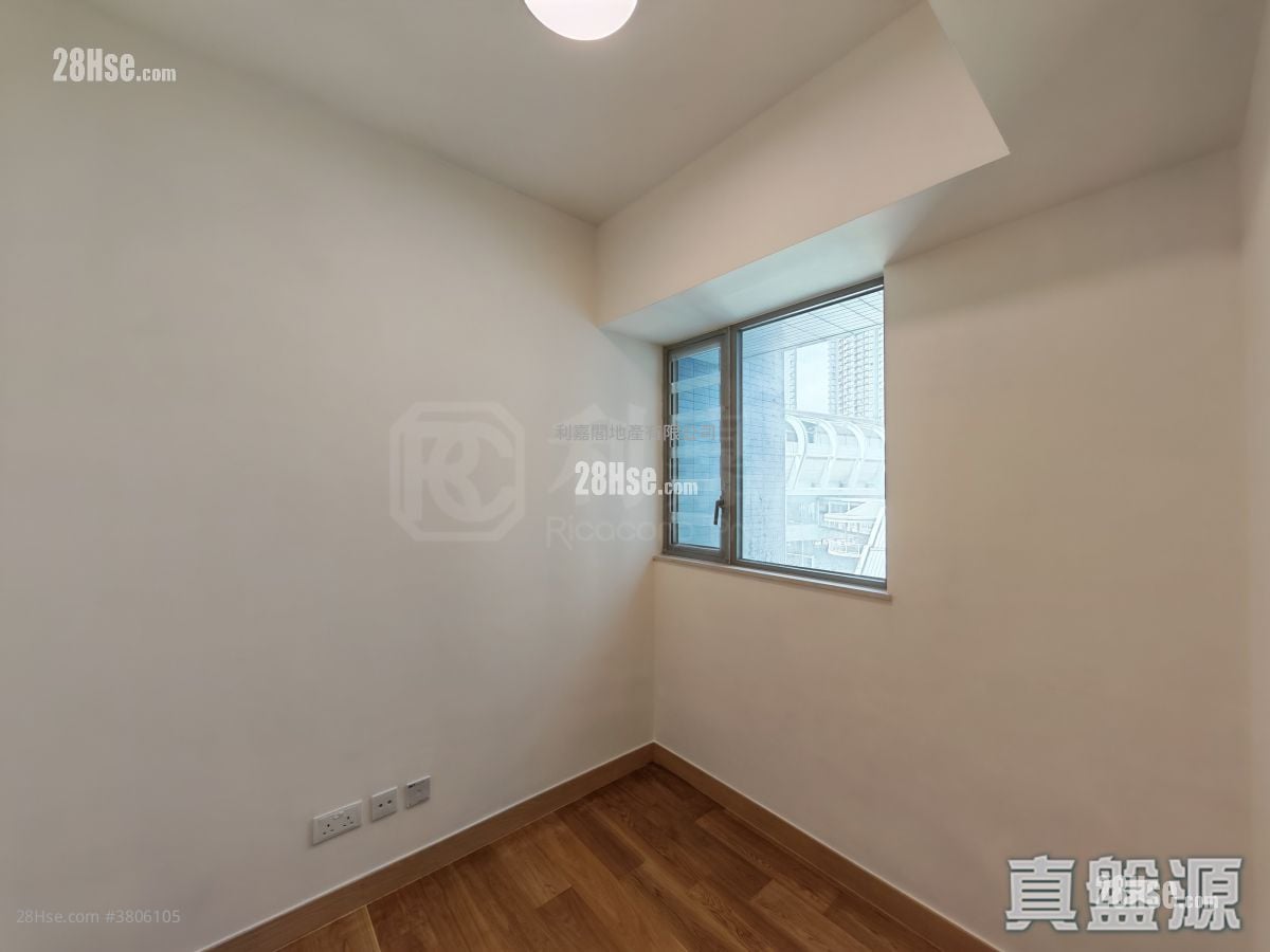 朗屏8号 售盘 3 房 621 平方尺