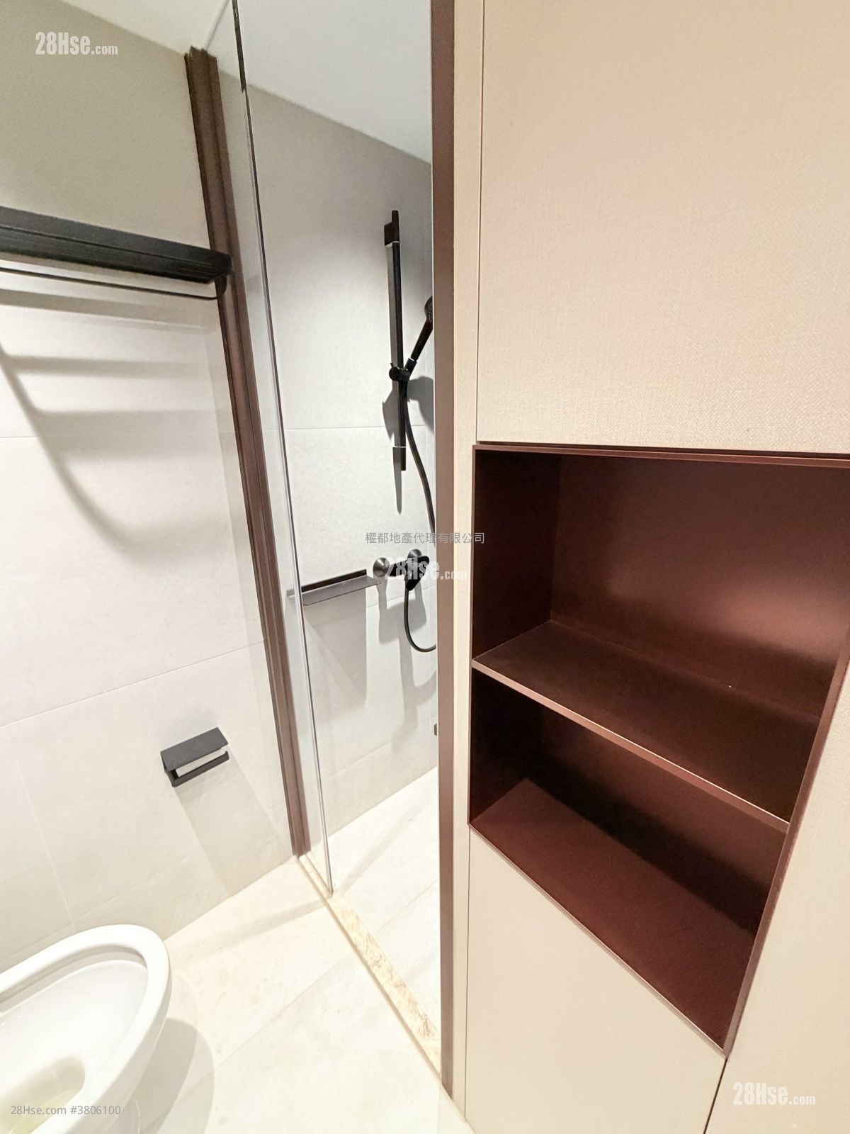 晓柏峰 租盘 1 房 , 1 浴室 243 平方尺