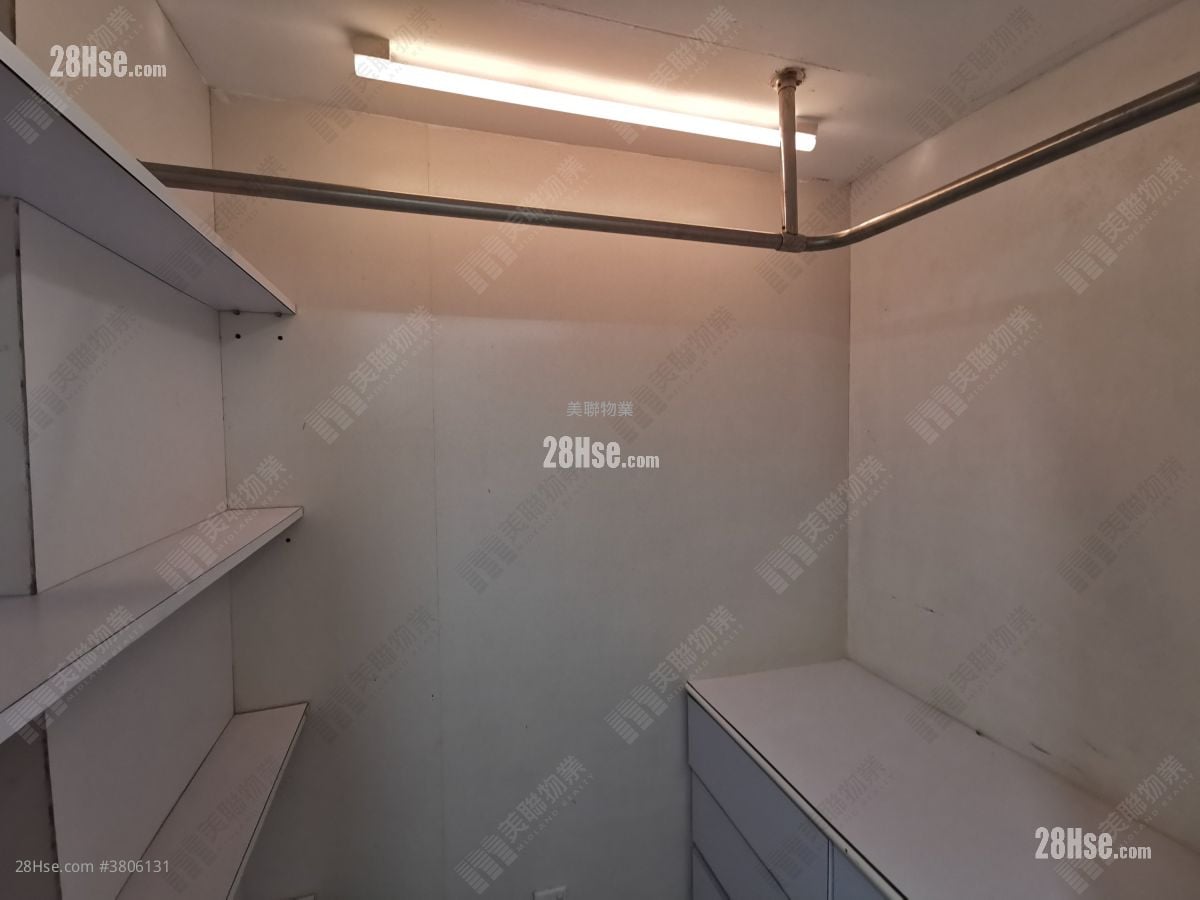 Pacific View Sell 3 Bedrooms , 2 Bathrooms 1,397 ft²