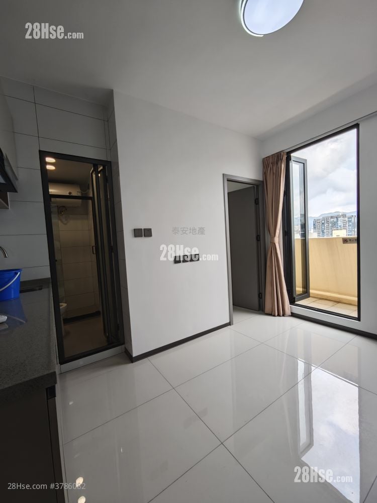 Sun Hing Building Rental 1 Bedroom , 1 Bathroom 250 ft²