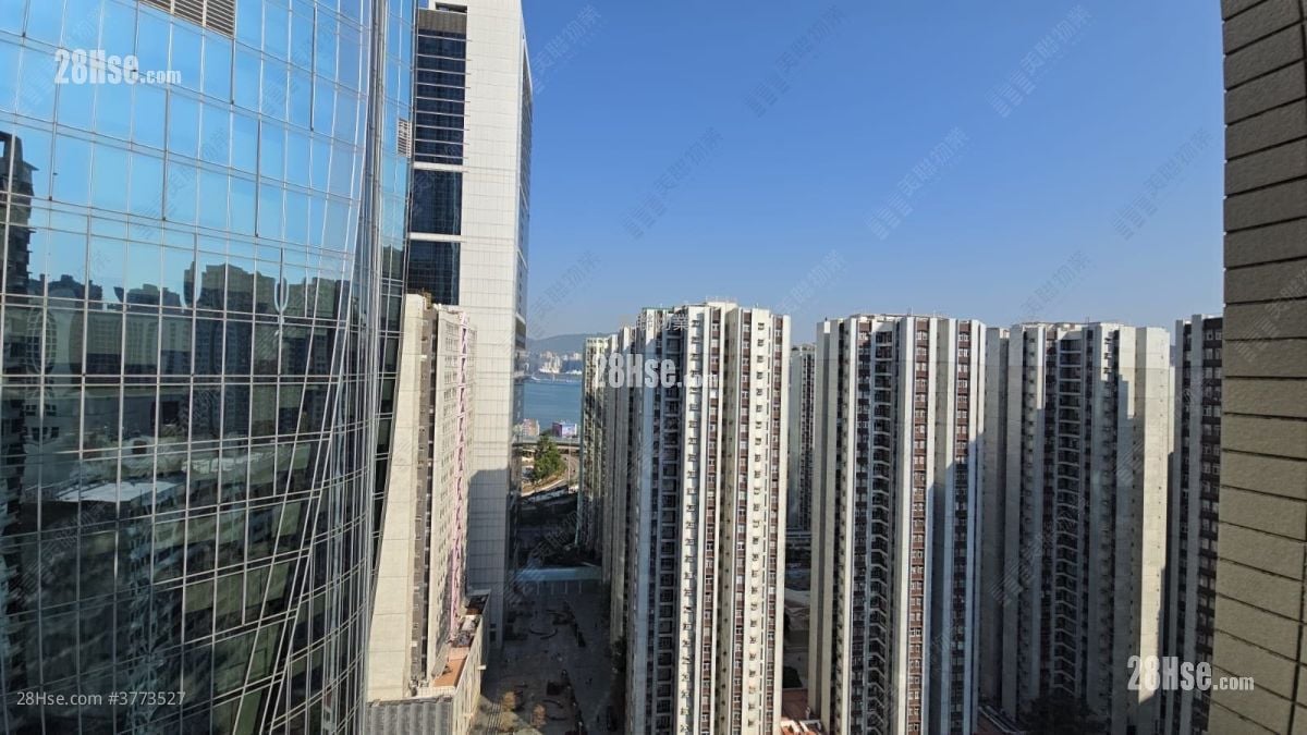 Splendid Place Sell 2 Bedrooms , 1 Bathroom 473 ft²