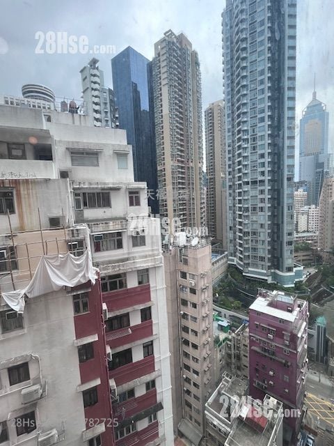 Brilliant Court Rental Studio , 1 Bathroom 203 ft²