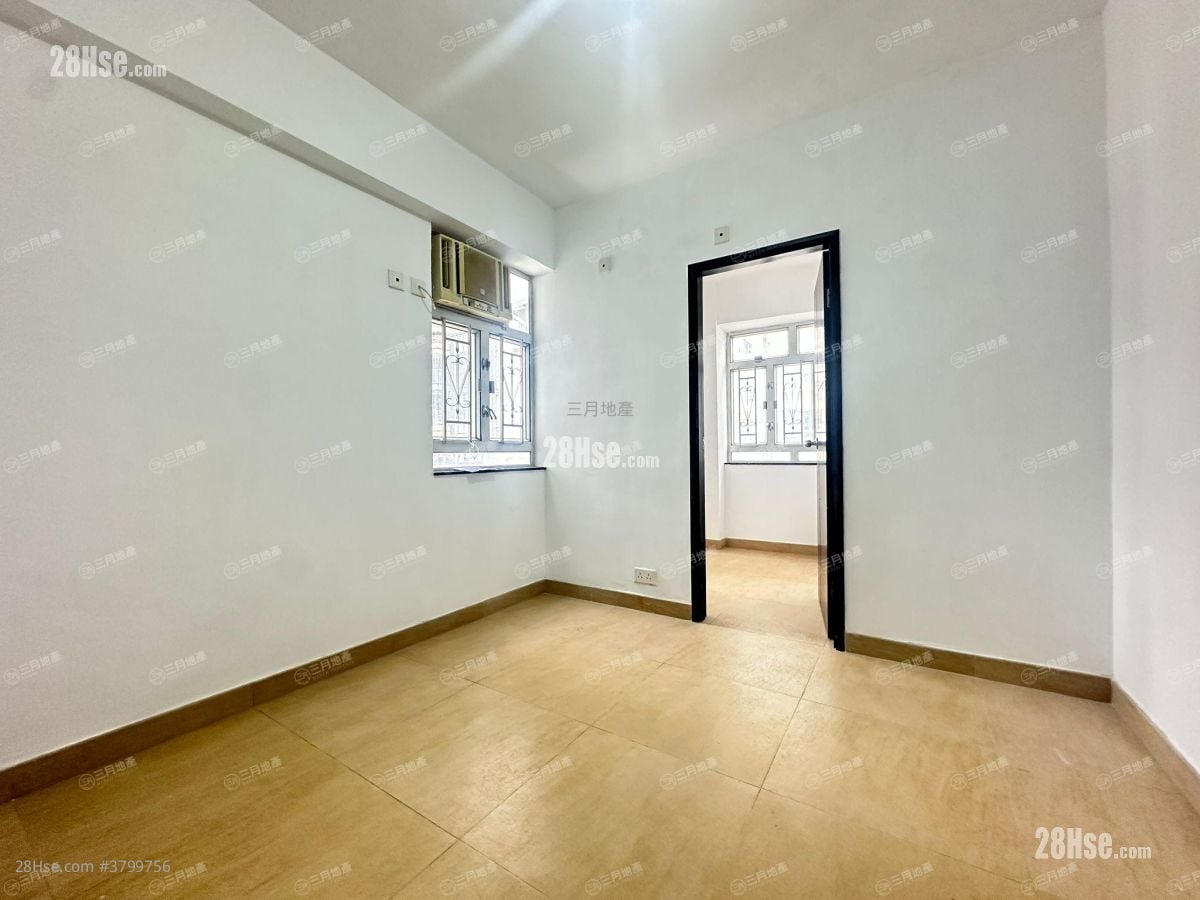 厅: 丽华大厦 售盘 2 房 , 1 浴室 270 平方尺