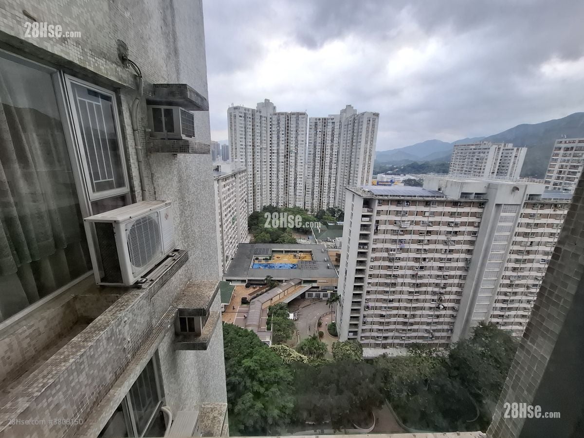 Fanling Town Center Sell 2 Bedrooms , 1 Bathroom 376 ft²