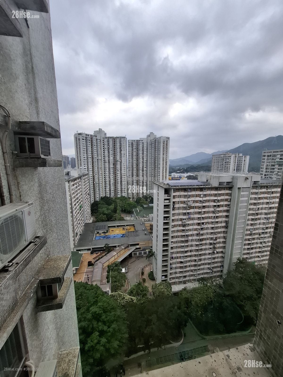 Fanling Town Center Sell 2 Bedrooms , 1 Bathroom 376 ft²