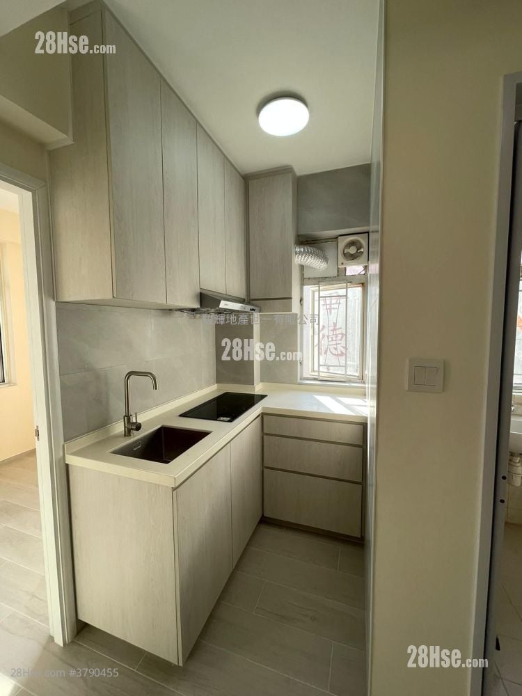 Kam Tong Building Rental 1 Bedroom , 1 Bathroom 322 ft²