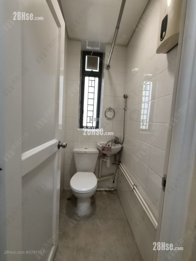 Yoho Midtown Rental 4 Bedrooms , 3 Bathrooms 948 ft²